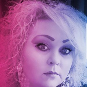 Meet your Posher, Michele